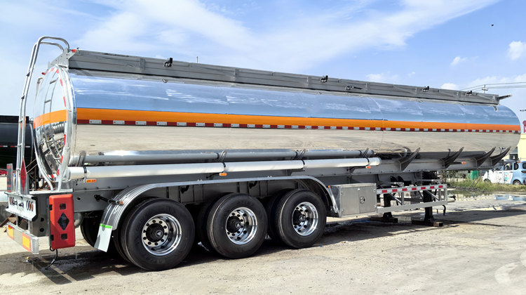 3 Axle 42000L Aluminum Semi Trailer | Aluminum Tanker for Sale in Costa Rica