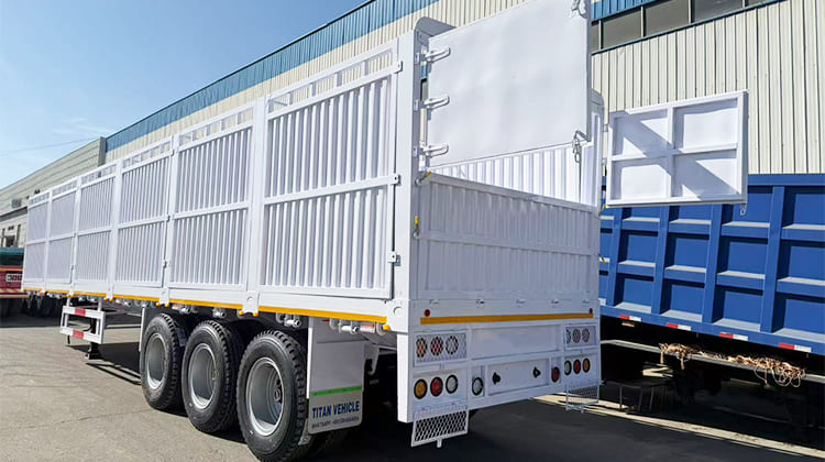  Tri Axle Fence Cargo Trailer for Sale in Costa Rica