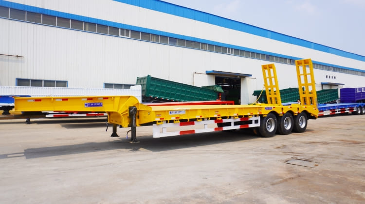 3 Axle 60 Ton Low Bed Trailer for Sale in Costa Rica