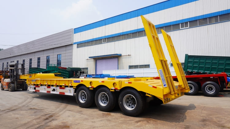 3 Axle 60 Ton Low Bed Trailer for Sale in Costa Rica