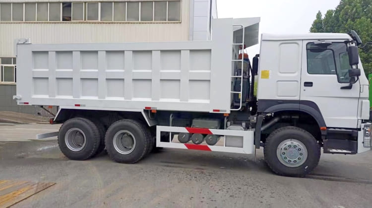 Cnhtc Howo 6x4 Dump Truck Price for Sale in Costa Rica