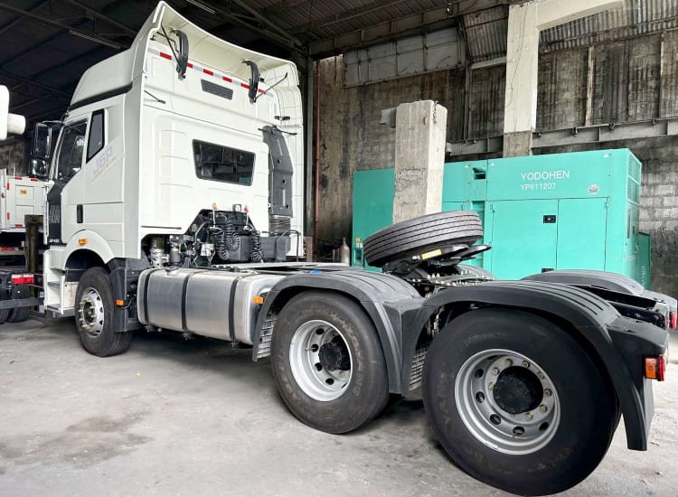 Faw J6P Tractor Head Truck for Sale in Costa Rica