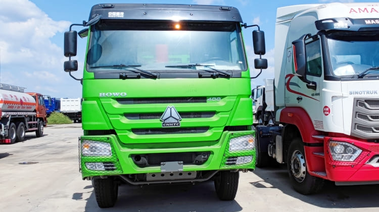 Howo 400 8x4 Dump Truck for Sale in Costa Rica