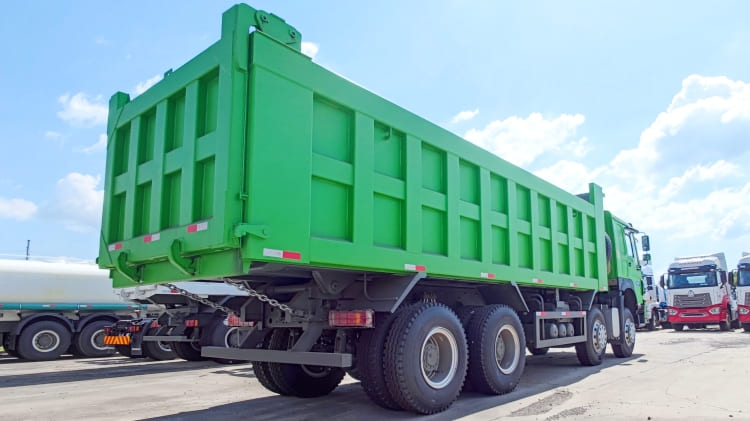 Howo 400 8x4 Dump Truck for Sale in Costa Rica