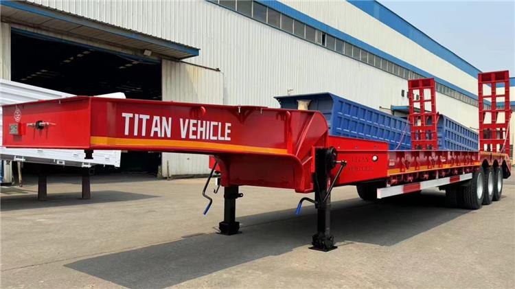 Tri Axle 60 Ton Lowbed Trailer for Sale In Costa Rica Moin