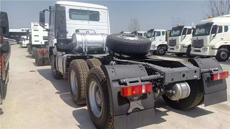 2024 CNHTC Howo 6x4 Tractor Head for Sale Costa Rica