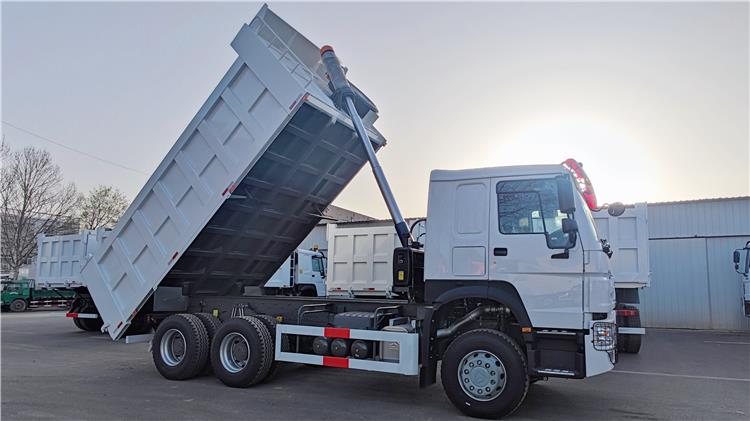 Sinotruk Howo 400HP 6x4 Dump Truck for Sale In Costa Rica