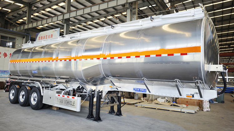 3 Axle 46000L Aluminum Semi Trailer | Aluminum Tanker for Sale in Costa Rica