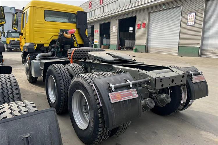 Used Howo NX Truck Head for Sale In Costa Rica